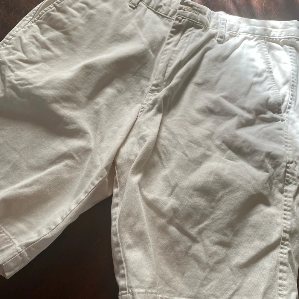 Eddie Bauer Men's White Flat-Front Shorts